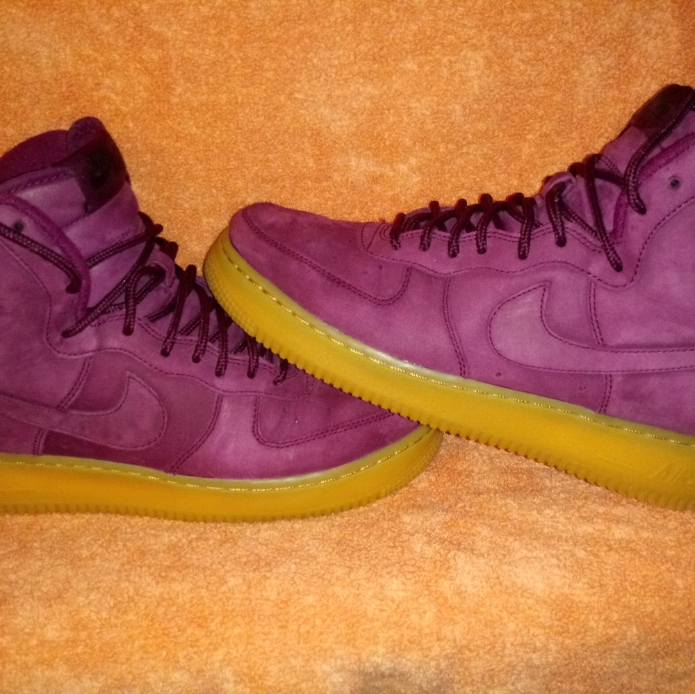 Mid top Nike Air Force Oned